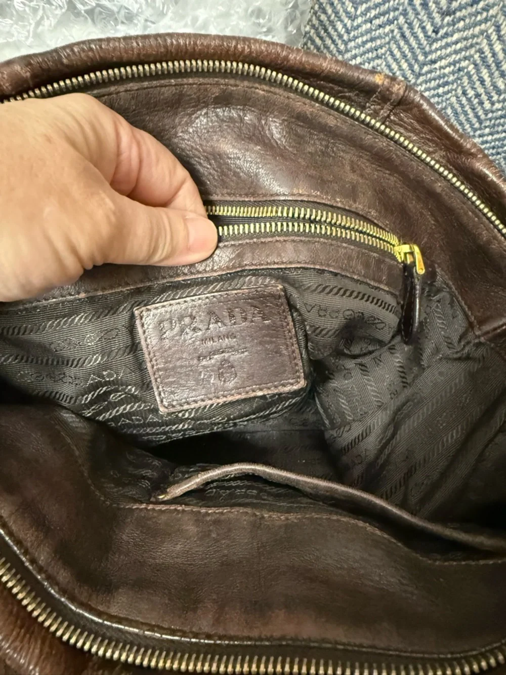 Prada Dark Brown Deerskin Cervo Antik Leather Messenger Bag with Gold Hardware - Picture 6 of 10